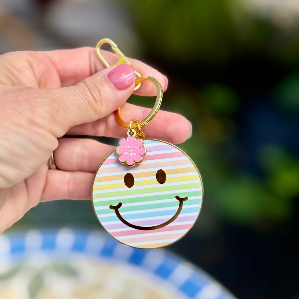 Pastel Smiley Face  – Enamel Rainbow Keychain